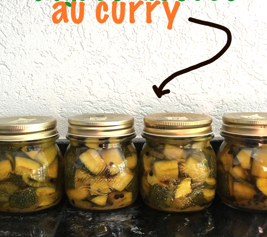 Conserves de courgettes au curry - Delimoon.com - une façon simple d'utiliser le surplus de légumes et d'en profiter durant la saison froide - delimoon.com
