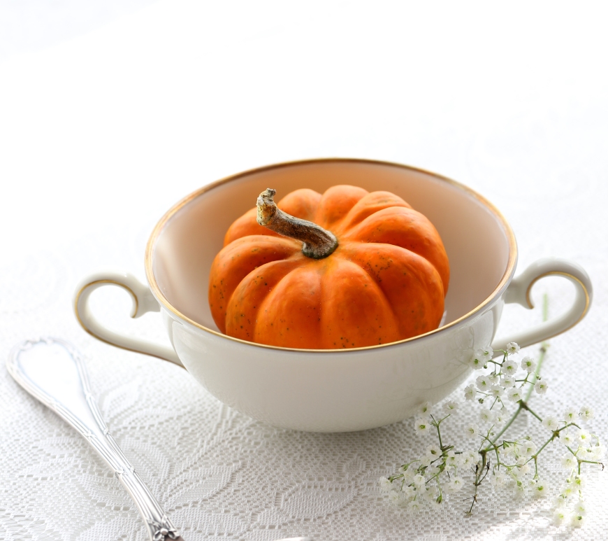 Happy Halloween - delimoon.com - pumpkin in a bowl